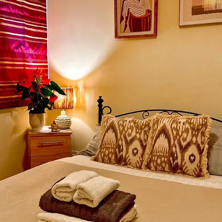 Comfort Park And Pillow Homestay *