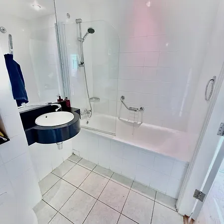 Homestay szállás Heron Gate Comfort, Park And Pillow *