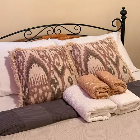 Heron Gate Comfort, Park And Pillow *