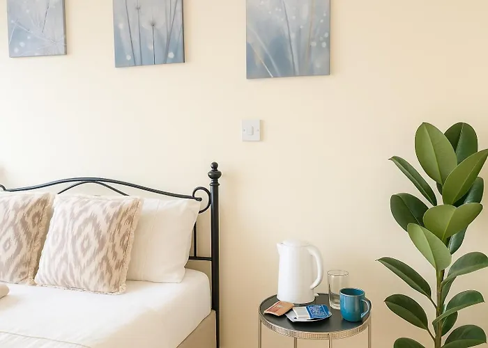 Heron Gate Comfort, Park And Pillow Cork